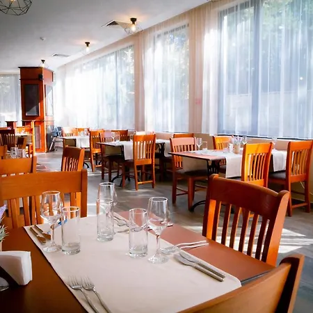 Sirona Hotel 3*